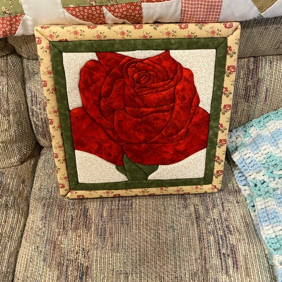 Homemade Rose QuiltMagic - Picture 1 of 4